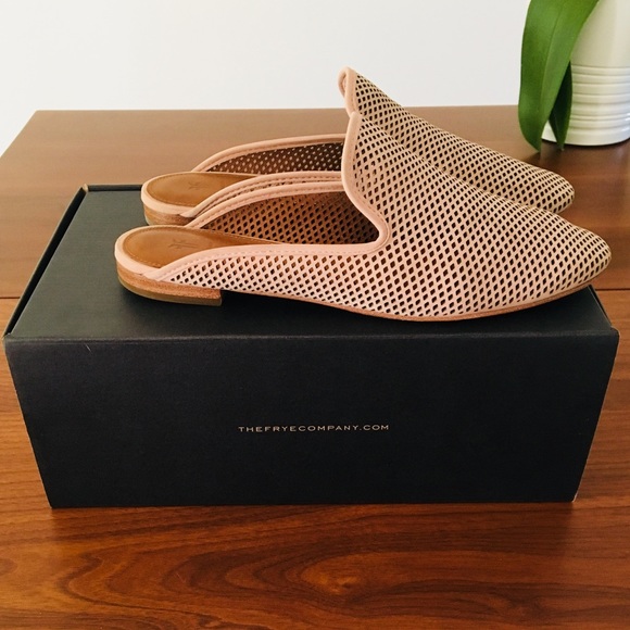 Frye Shoes - Frye Gwen Perf Slip On Slide Mule — Blush
